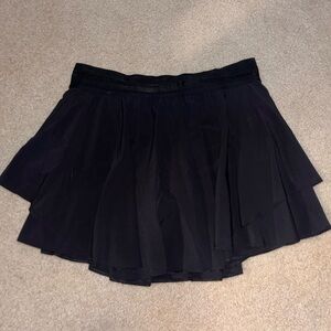 Lululemon Court Rival Tennis skirt (discontinued)